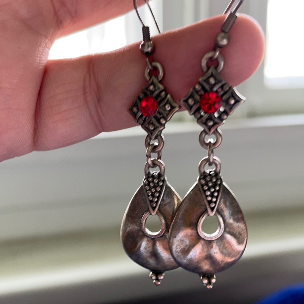 🔥 2 for $30 Vintage Silver Earrings With Red Glass Crystal
